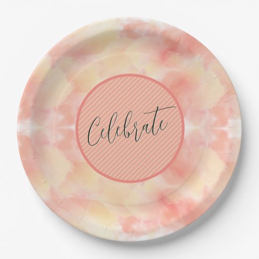 Modernes Coral Peach Elegante Script Celebrate Pappteller (Vorderseite)