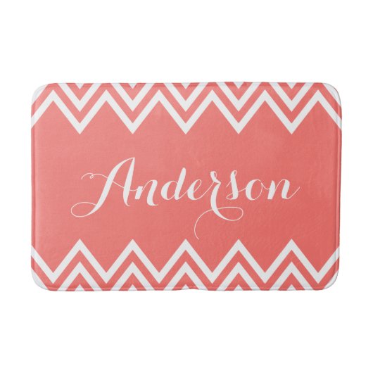 Modernes Coral Zickzack Custom Monogram Badematte (Vorderseite)