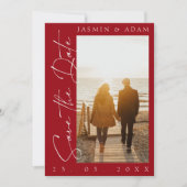Modernes Crimson Red Script Typografy Foto Wedding Save The Date (Vorderseite)