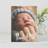 Modernes Custom Baby Foto Vielen Dank Script Ankündigung (Stehend Vorderseite)