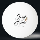 Modernes Datum für Personalisierte Gastgeschenk Ho Tischtennisball<br><div class="desc">Moderne Personalisierte Gastgeschenk Hochzeit Doppelname Datum Ping Pong Ball.</div>