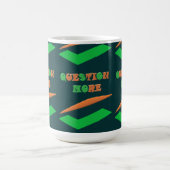 Modernes Design dunkle Farben Thema Frage Kaffeetasse (Mittel)