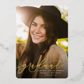 Modernes Drehbuch, einfach ein Foto Abschluss Folieneinladung (Vorderseite)