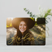 Modernes Drehbuch, einfach ein Foto Abschluss Folieneinladung (Stehend vorne)