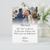 Modernes Drehbuch Foto bridesman Vorschlag Einladung (Stehend Vorderseite)