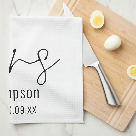Modernes Drehbuch Frau Name Datum Bride Keepake Geschirrtuch (Viertel Falte)