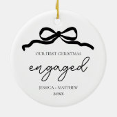 Modernes Drehbuch Minimalistisch Erste Weihnachten Keramik Ornament (Hinten)