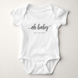 Modernes Drehbuch Oh Baby Romper Strampler