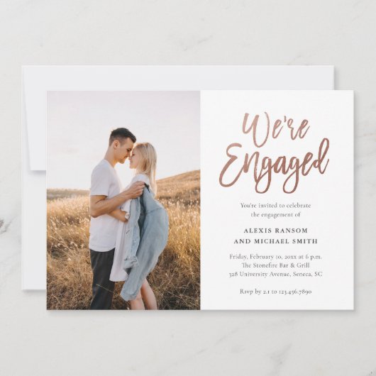 Modernes Drehbuch Wir sind eine Verlobte Foto-Enga Einladung (Vorderseite)