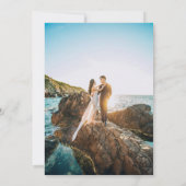 Modernes Dunkelbraun Elegantes einfaches Hochzeits Einladung (Rückseite)