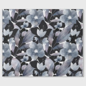 Modernes dunkelgraues Schwarz-weißes Blumenpapier Geschenkpapier (Flach)