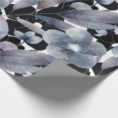Modernes dunkelgraues Schwarz-weißes Blumenpapier Geschenkpapier (Ecke)