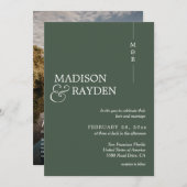 Modernes dunkelgrünes Monogramm-Foto QR-Code Hochz Einladung (Vorne/Hinten)