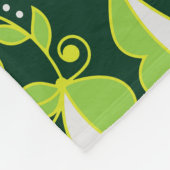 Modernes dunkelgrünes skandinavisches Blumenmuster Fleecedecke (Ecke)