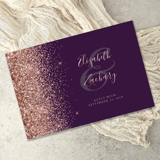 Modernes Dunkles Lila Rose Gold Glitzer Script Gästebuch