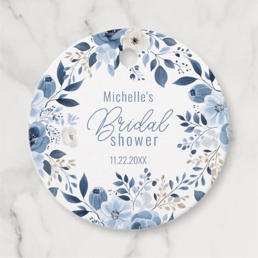Modernes Dusty Blue Floral Boho Brautparty Geschenkanhänger (Vorderseite)