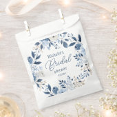 Modernes Dusty Blue Floral Boho Brautparty Geschenktütchen (Ausgeschnitten)