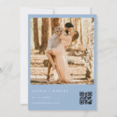 Modernes Dusty Blue Foto QR Code Wedding Einladung (Rückseite)