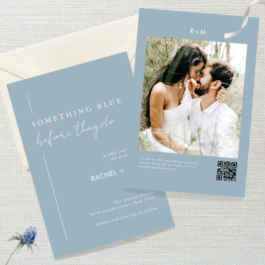 Modernes Dusty Blue QR Code Foto Hochzeit Einladung