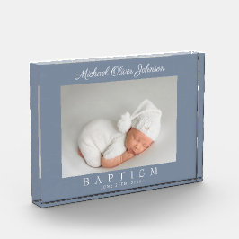 Modernes Dusty Blue Script Taufblockhaus Foto