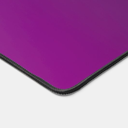 Modernes Editierbares Mit Monogramm Text & Lila Om Schreibtischunterlage (Ecke)