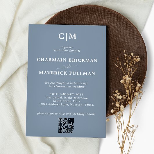 Modernes Einfach Dusty Blue Monogram QR Code Weddi Einladung
