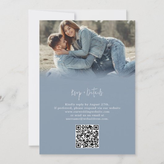 Modernes Einfach Dusty Blue UAWG QR Code Wedding Einladung (Rückseite)
