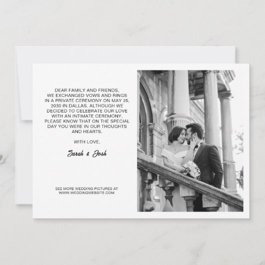 Modernes, einfach verheiratetes Schwarz-Weiß-Foto Einladung (Rückseite)