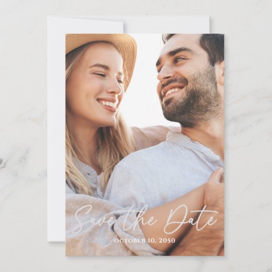 Modernes Einfaches Burgundy-Foto-Kalligrafie-Skrip Save The Date (Vorderseite)