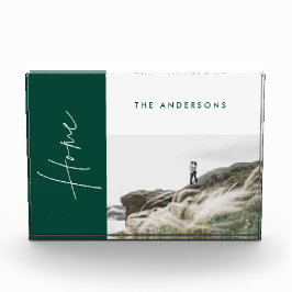 modernes, einfaches, grünes Zuhause-Foto-Familieng Fotoblock