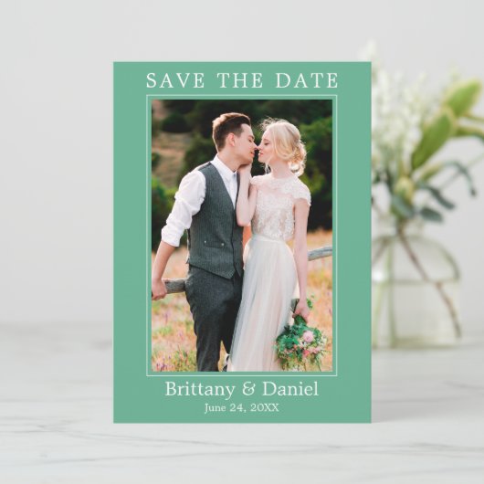 Modernes, einfaches Minimalistisches Foto Neo Mint Save The Date (Stehend Vorderseite)