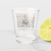 Modernes einfaches neues Hochzeitsstipendium für M Schnapsglas (Rückseite)