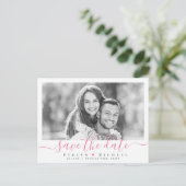 Modernes, einfaches rosa Skript-Foto Save the Date Postkarte (Stehend Vorderseite)