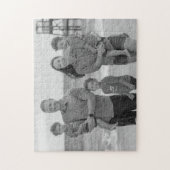 Modernes, einfaches Schwarz-Weiß-Foto Puzzle (Vertikal)
