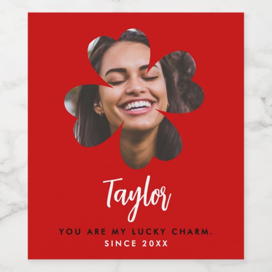 Modernes, einfaches Schwarzes Glück in der Liebe K Weinetikett (Einzelnes Label)