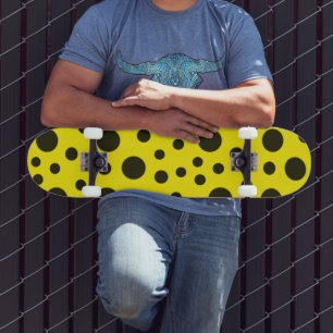 Modernes, einfaches Schwarzes Nadelmuster Skateboard