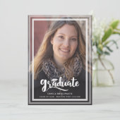 Modernes einfaches Skript Zwei Fotos Abschluss Ankündigung (Stehend Vorderseite)