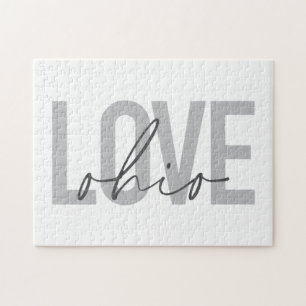 Modernes, einfaches, urbanes, cooles Design. Liebe Puzzle