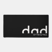 Modernes, einfaches Vater-Design mit Kindernamen Schreibtischunterlage (Vorderseite)