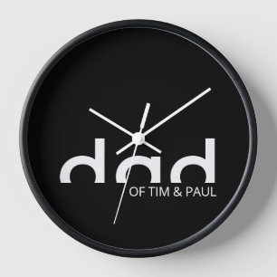 Modernes, einfaches Vater-Design mit Kindernamen Uhr