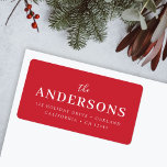 Modernes Elegant | Helle Red Christmas Address Adressaufkleber<br><div class="desc">Ein stilvolles,  modernes Rücksendelabel mit Ihrem Nachnamen in klassischer Typografie,  gepaart mit handgeschriebenen Schriftzeichen in Weiß und einer prächtigen,  leuchtend roten Farbe. Ein elegantes,  minimalistisches Design,  das sich in dieser Weihnachtszeit von der Masse abhebt!</div>