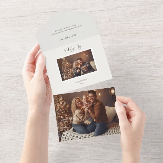 Modernes Elegant Holiday Joy Script Foto All In One Einladung (Abreißen)