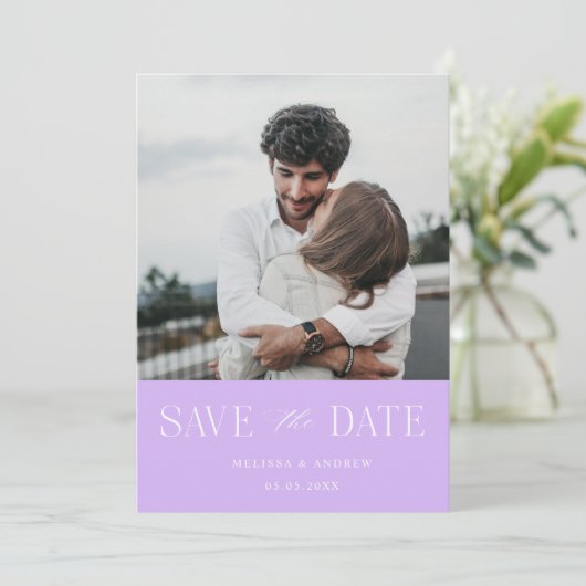 Modernes Elegant Save the Date Lavender (Stehend Vorderseite)