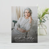 Modernes elegantes 60. Geburtstagsparty-Foto Einladung (Stehend Vorderseite)