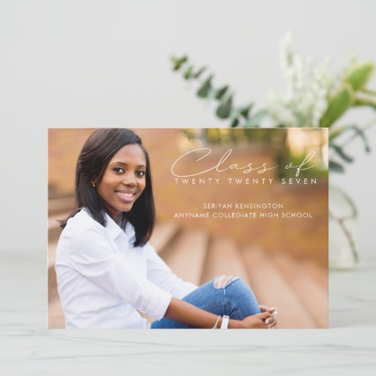 Modernes elegantes Abschluss Script-Foto Einladung (Stehend Vorderseite)