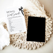 Modernes elegantes Black Bow Bridal Word Scramble Einladung