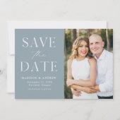 Modernes, elegantes, blaues Foto Save The Date (Vorderseite)