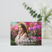 Modernes elegantes Calligrafy Script Graduate Foto Postkarte (Stehend Vorderseite)