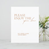 Modernes elegantes Calligrafy White Open Bar Sign (Stehend Vorderseite)