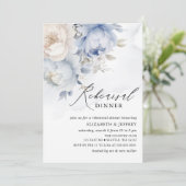 Modernes elegantes Dusty Blue Floral Probe Abendes Einladung (Stehend Vorderseite)